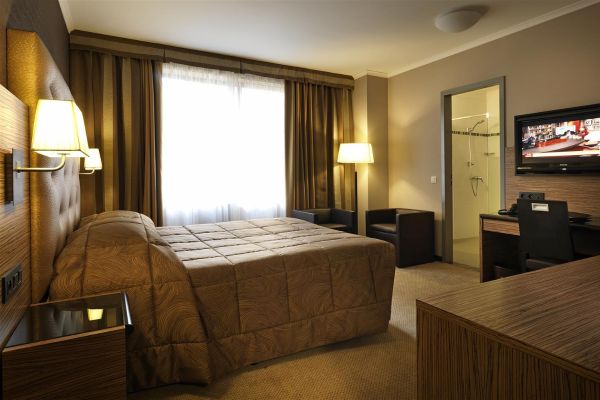 Hotel Hyllit (Antwerp)